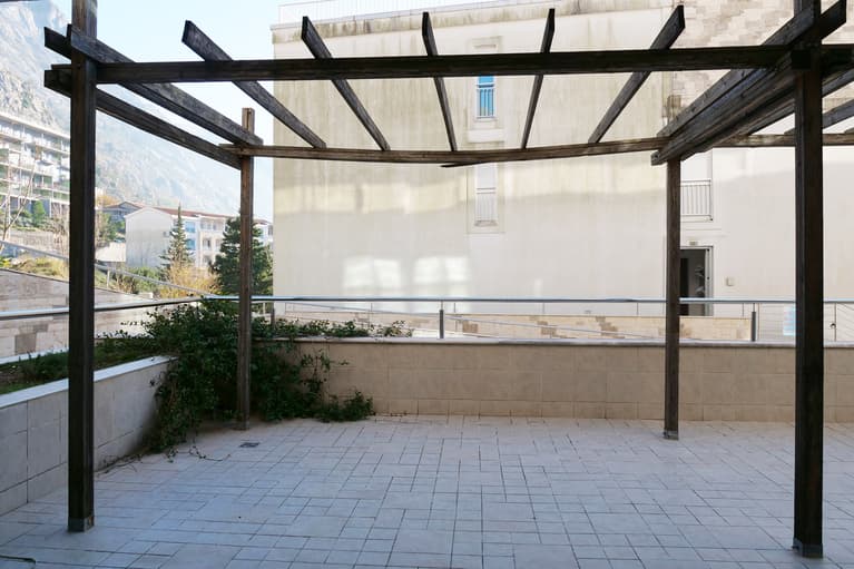 Apartament me dy dhoma gjumi dhe pamje nga deti në Dobrota, Kotorr - Fotoja 12