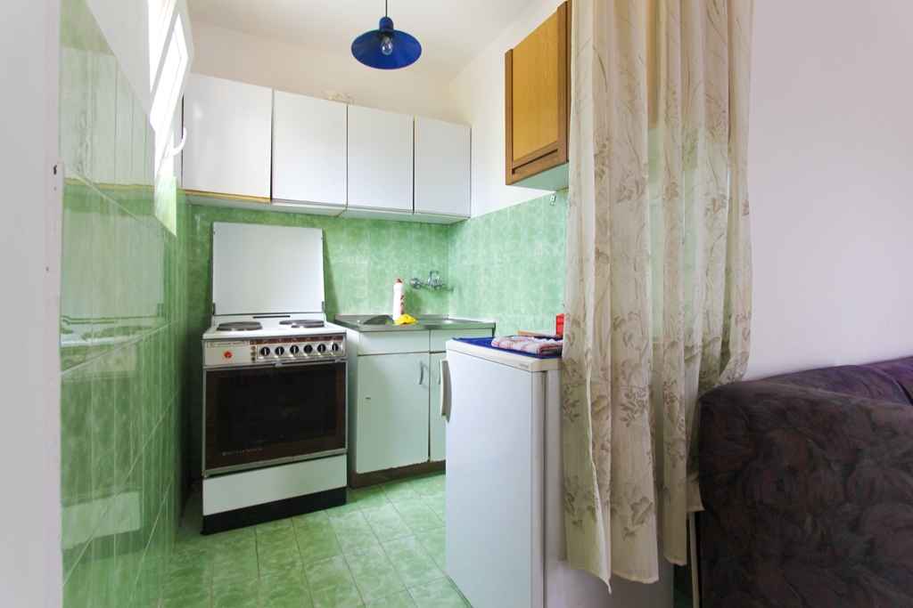 Three-storey townhouse with sea views in Herceg Novi - Image 4