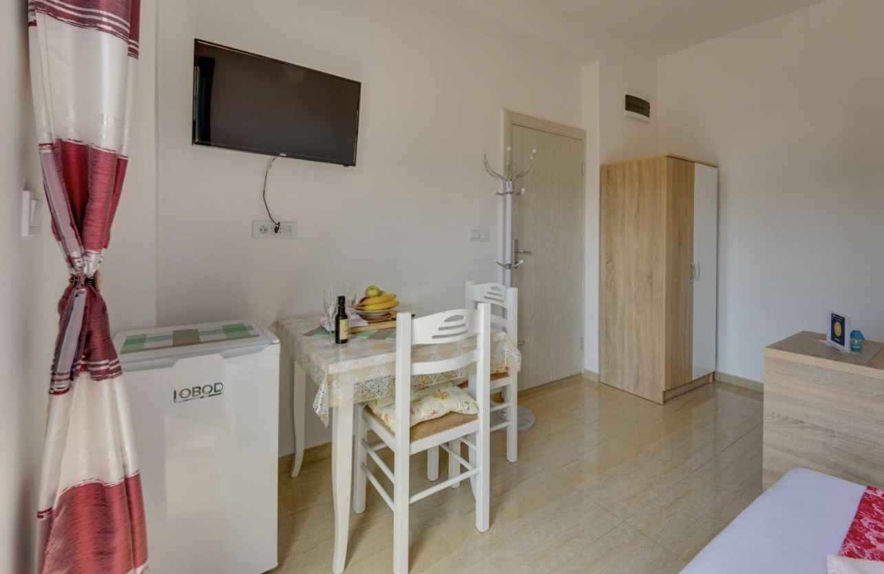 Spacious house in Meljine near the sea - Image 6