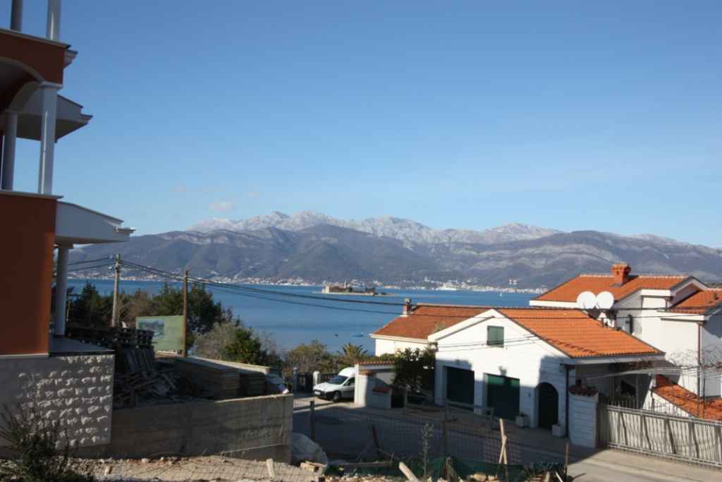 Grundstück in Tivat, 6137 m2, 15 m vom Meer - Bild 6