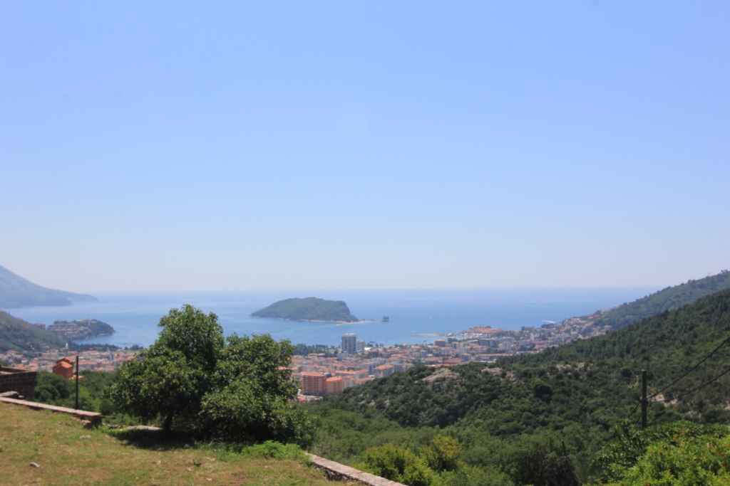 Budva'da Havuzlu ve Deniz Manzaralı Villa — 2