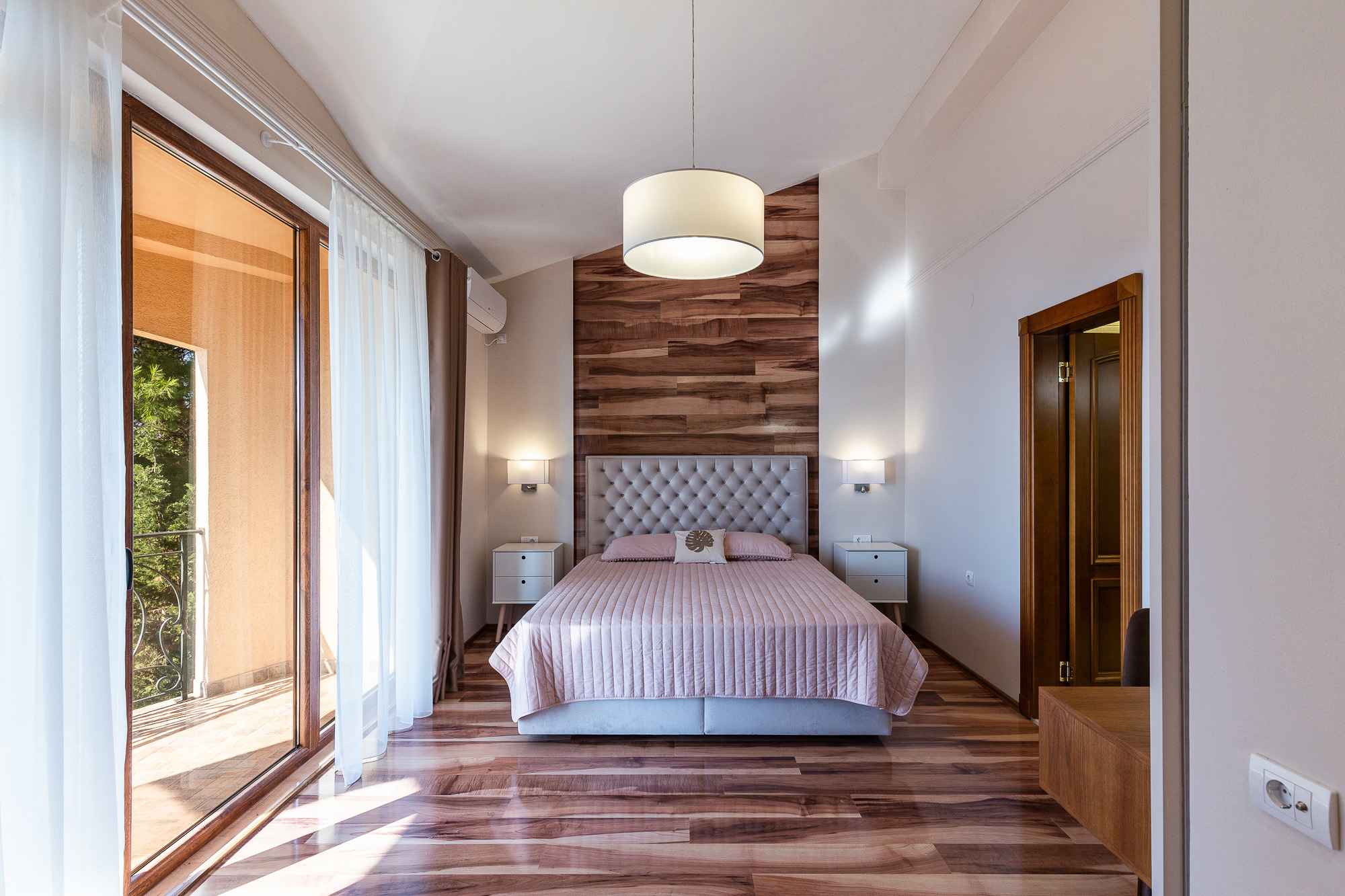Moderna vila u Šušnju, Baru sa predivnim pogledom na more - Slika 11