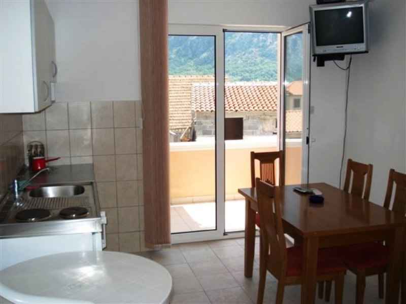 Kotor, Prčanj'da 86 m², 2 Banyolu Şirin 2+1 Daire — 2