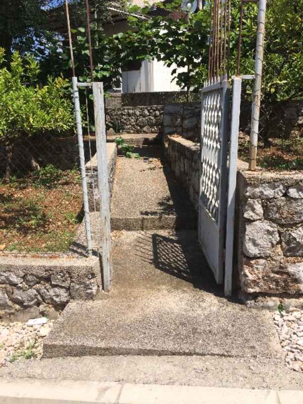 Bar'da Dobre Vode'de Küçük Bir Evi Olan Arsa - Görsel 6