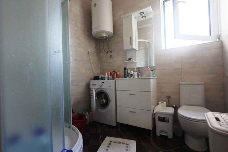 Kuća sa 5 spavaćih soba i pogledom na more u Baošićima, Herceg Novi - Slika 10