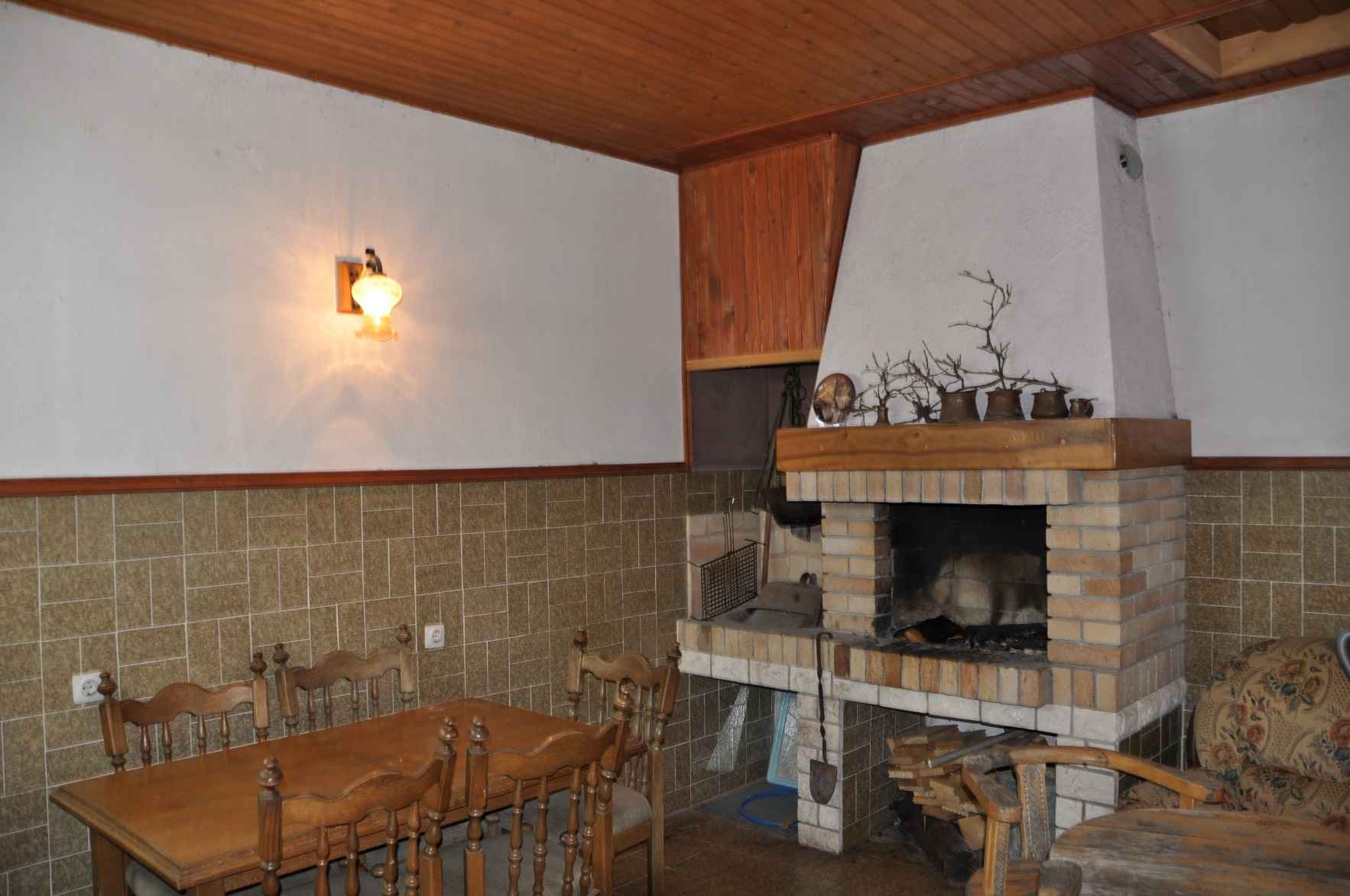 Čtyřpatrová vila s bazénem v Dobrotě - Obrázek 4