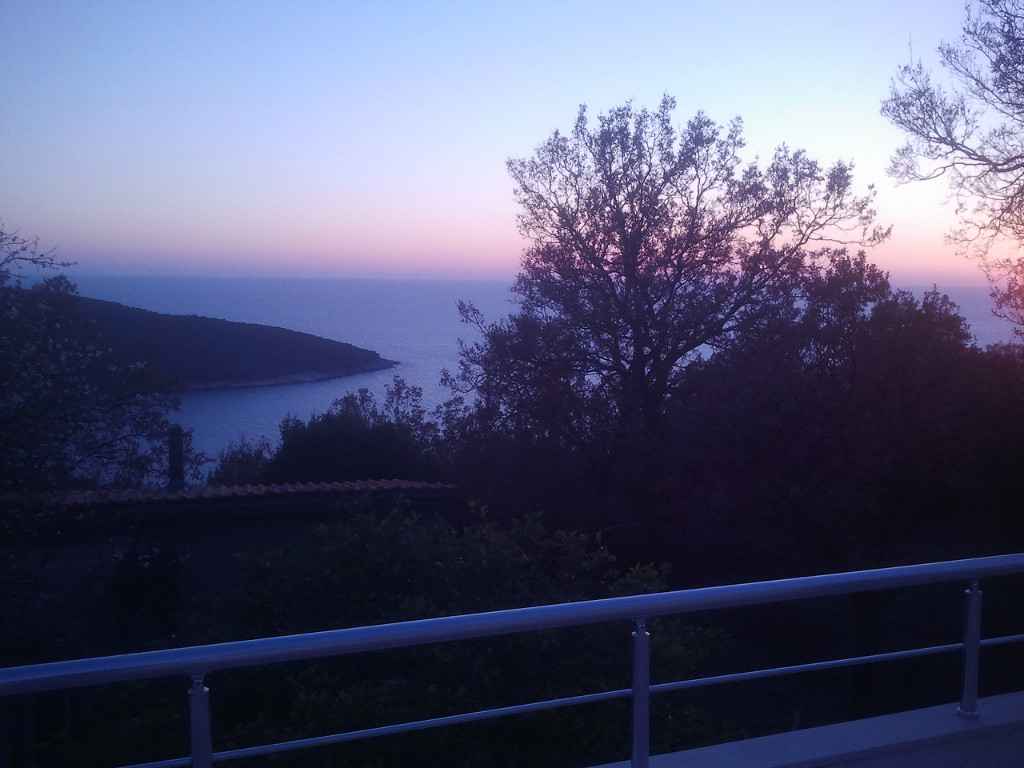 Kruce, Ulcinj'de İki Arsa — 2