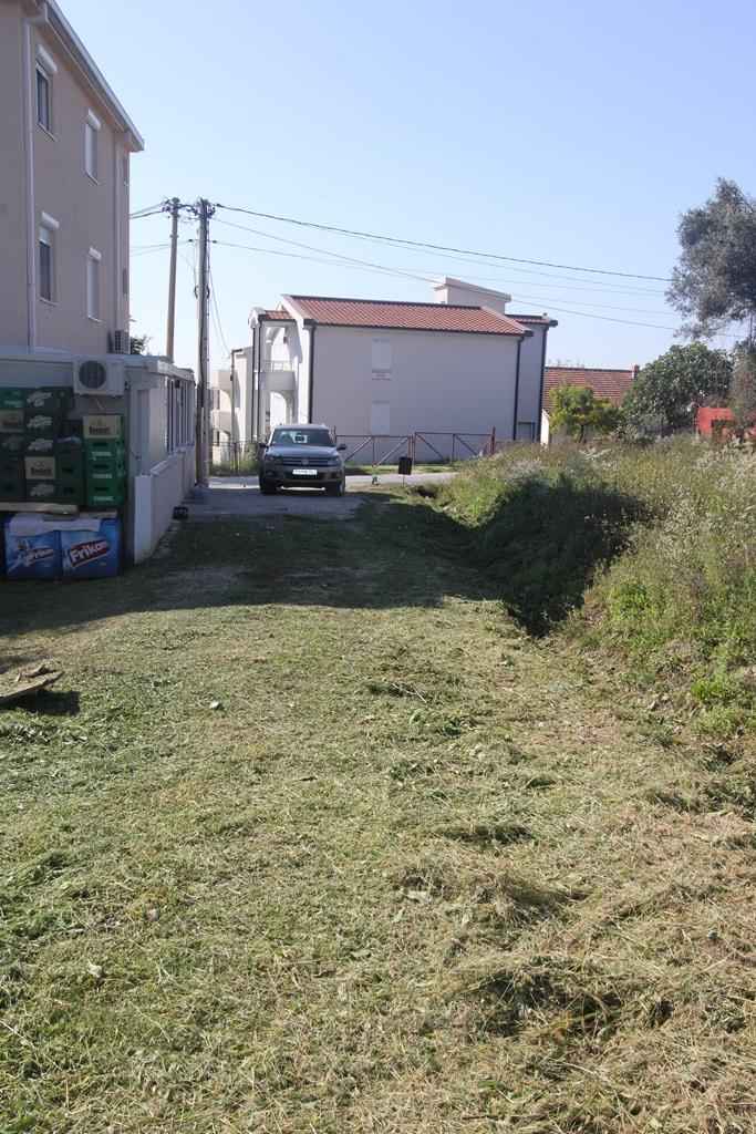 Bar'da, 1312 m2'lik Arsa, Denize 1 km - Görsel 2