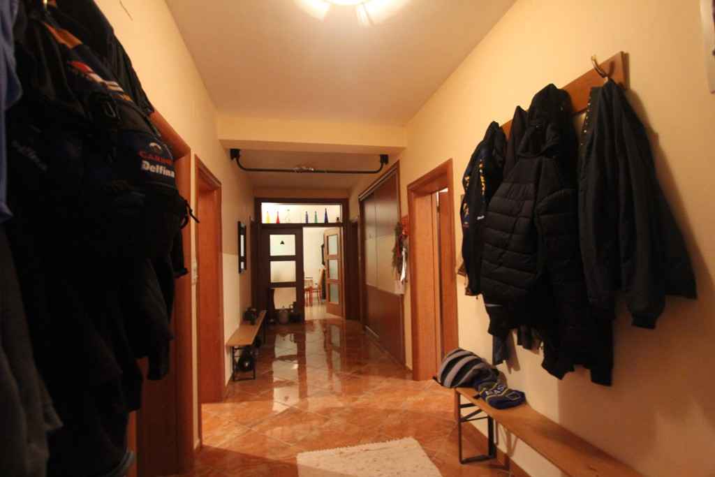 Zařízený dům se 2 apartmány a částečným výhledem na moře v Tople, Herceg Novi — 2