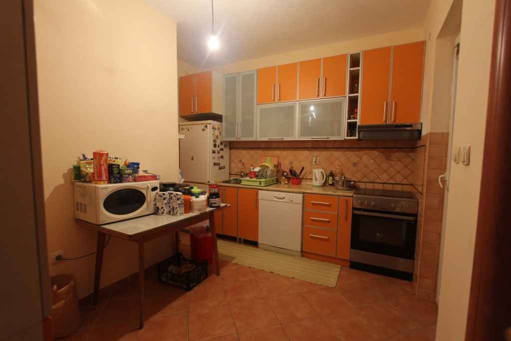 Furnished house with 2 apartments and partial sea view in Topla, Herceg Novi - Image 6