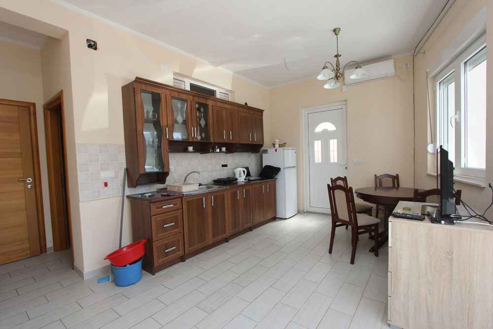 Lepetani, Tivat'ta Deniz Manzaralı, 79 m2'lik 2+1 Daire - Görsel 2