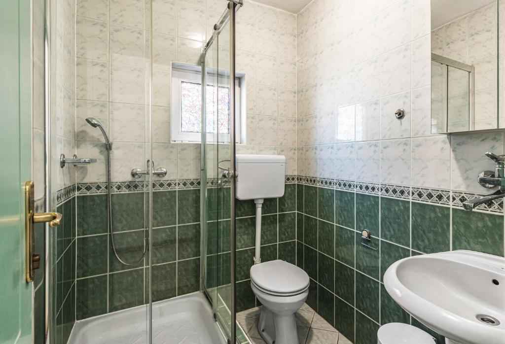 Familiengeführtes Mini-Hotel mit 12 Apartments in Budva, 750 m vom Meer entfernt - Bild 12