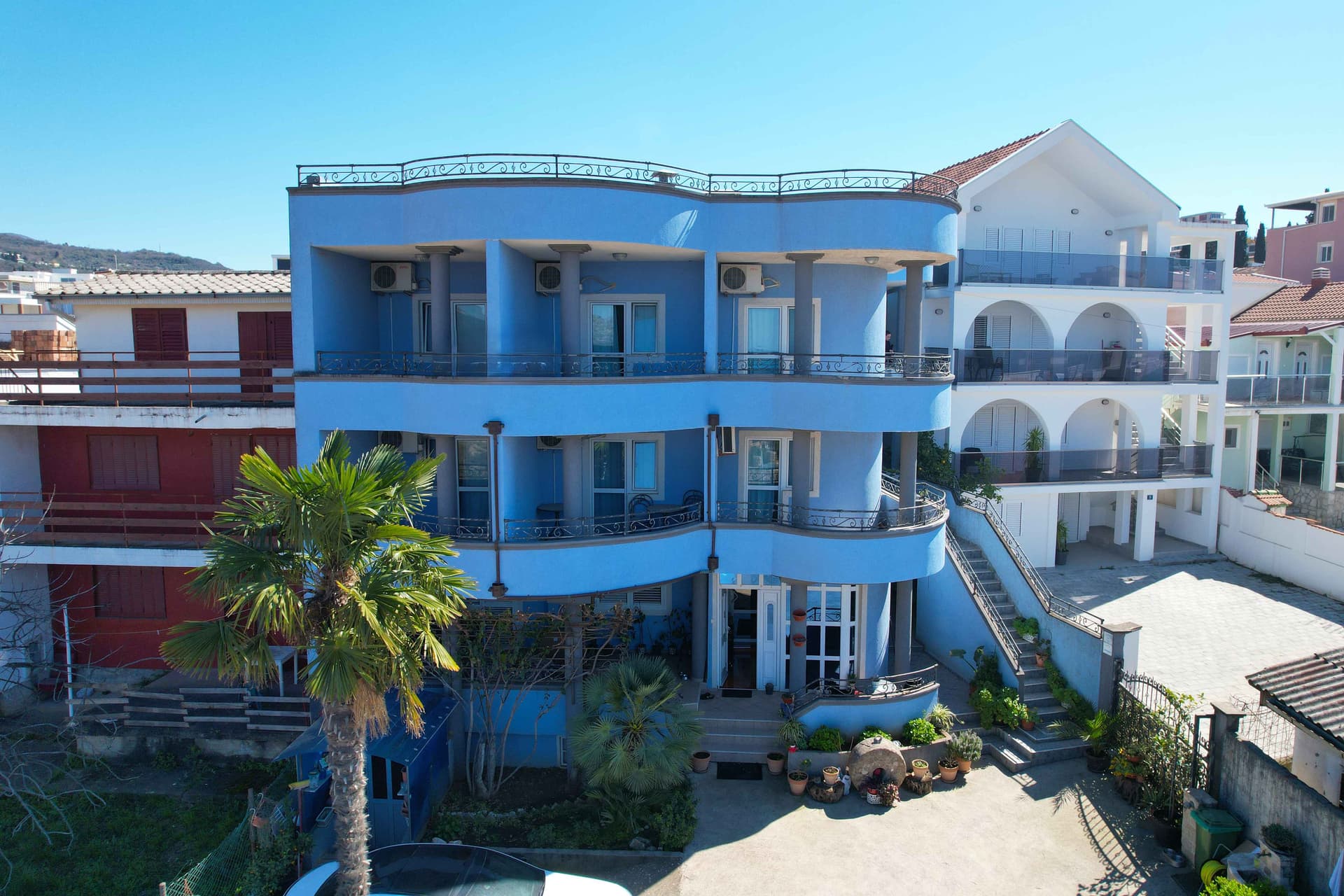 Dobre Vode'de Deniz Manzaralı, Otel Kapasiteli Ev
