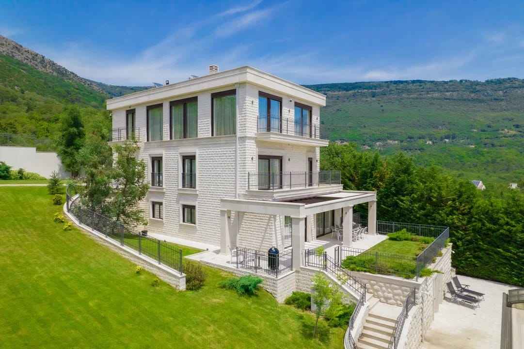 Vila s bazénem a výhledem na moře v Mrčevaci, Tivat - Obrázek 2