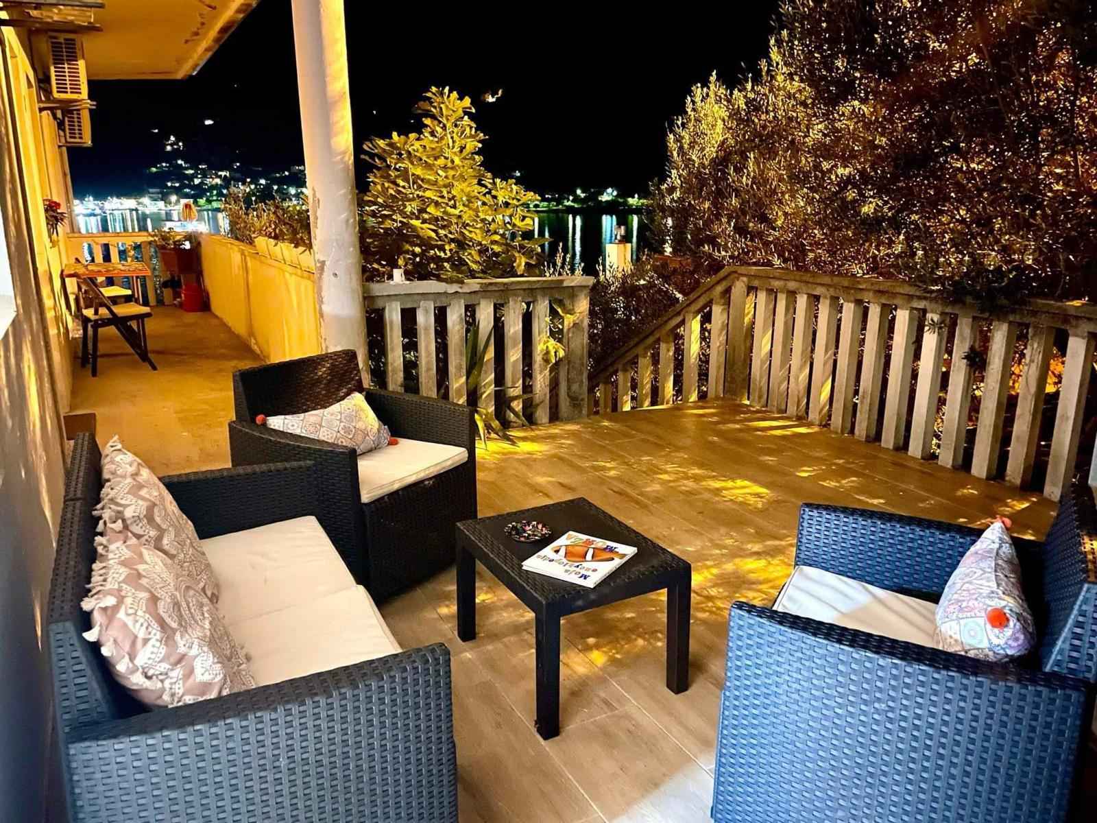 Lepetane, Tivat'ta Denize 30 m Mesafede 1+1 Daire - Görsel 10