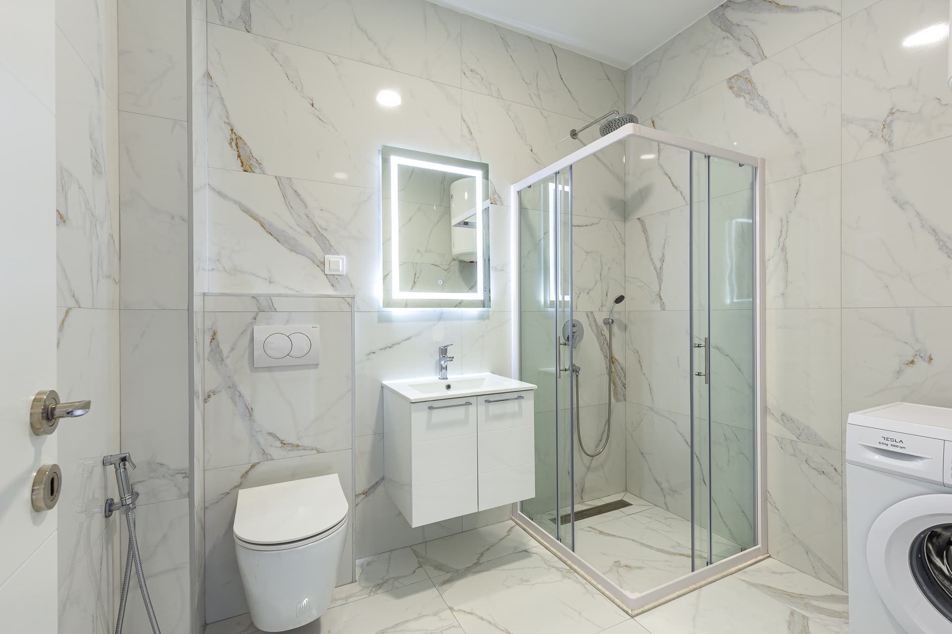 Apartament i ndritshëm me 2 dhoma gjumi në Bar me pamje nga deti - Fotoja 21