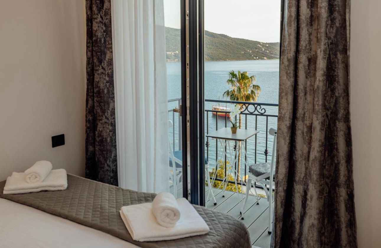 Hôtel boutique moderne avec vue panoramique à Herceg Novi - Image 10