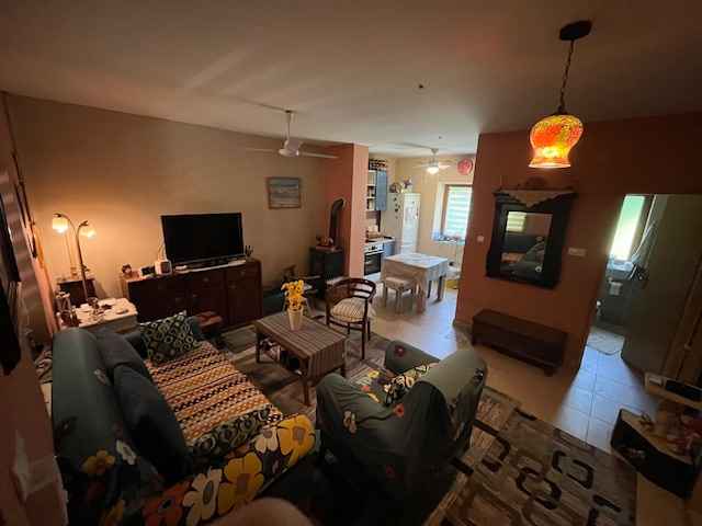 Două case renovate pe un teren de 5.000 m² în Kujava, Danilovgrad - Imaginea 2