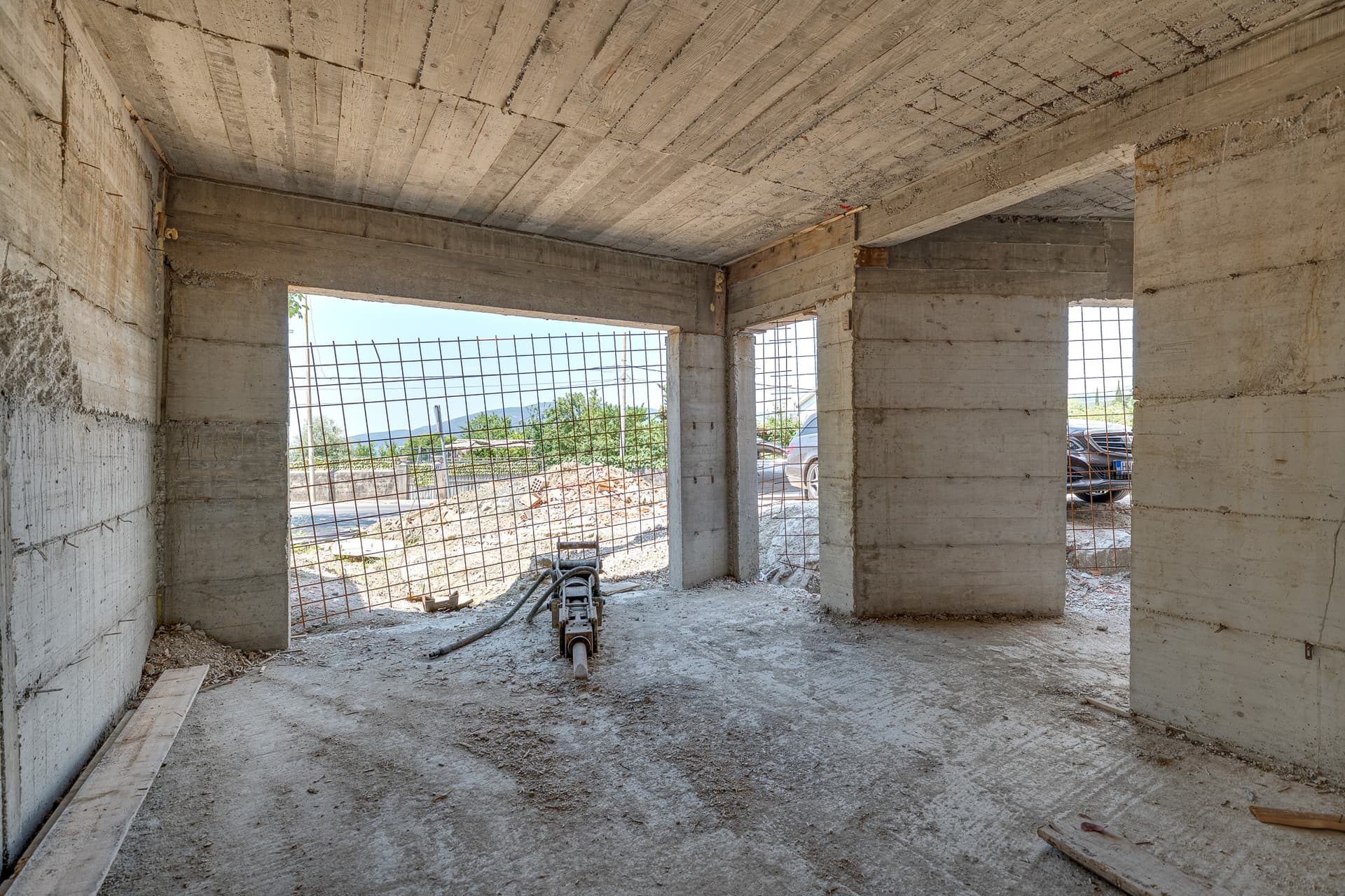 Kumbor, Herceg Novi'de Deniz Manzaralı, 5 Otoparklı Ticari Alan — 2