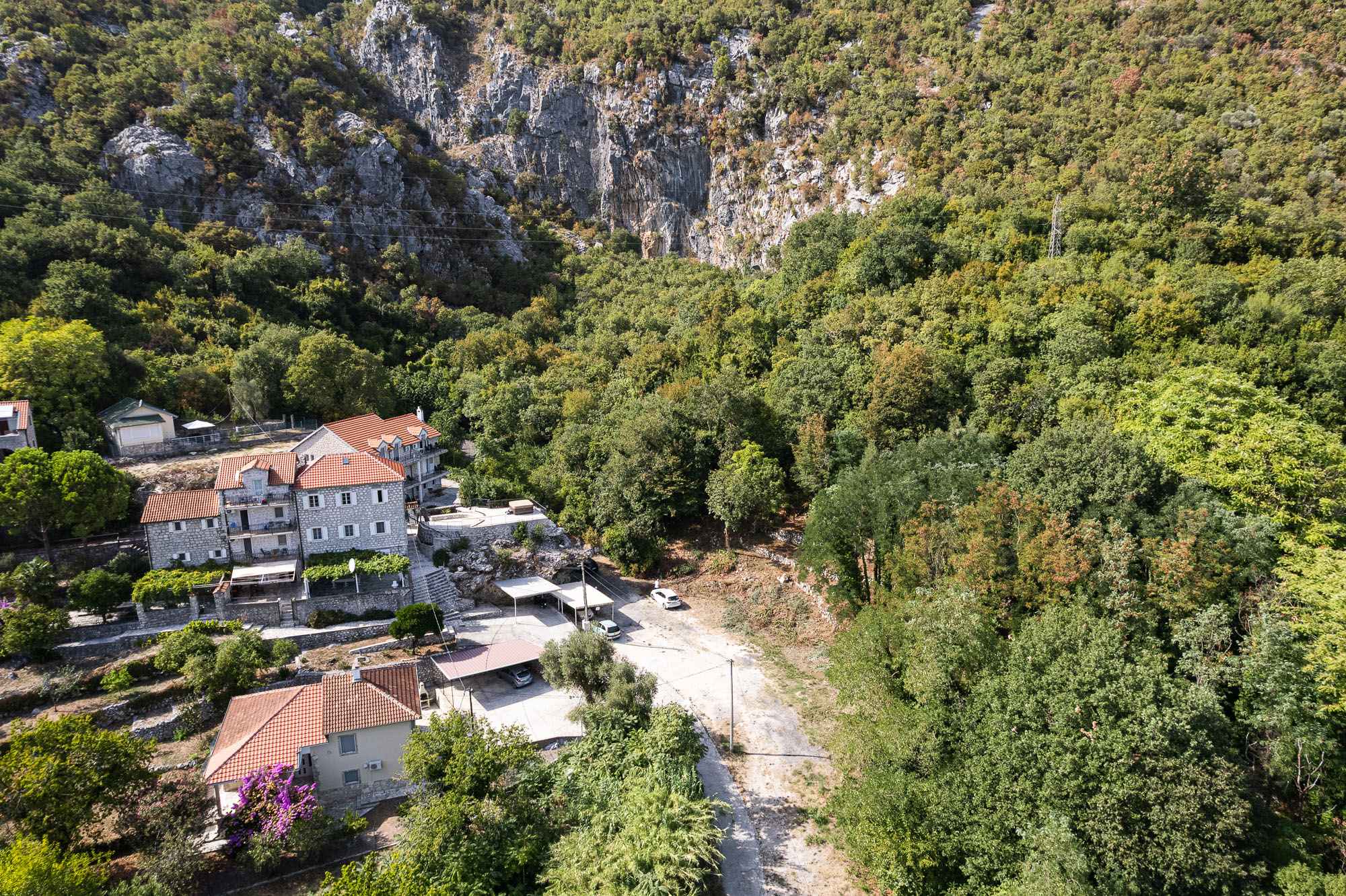 Lipci'de Denize Sıfır Arsa