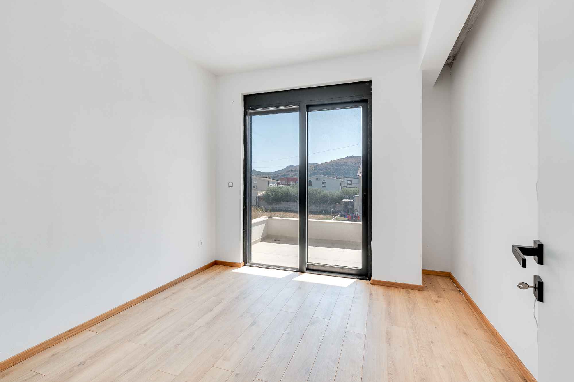 Luksusowy dom o powierzchni 225 m² w Barze na działce 400 m² - Zdjęcie 13
