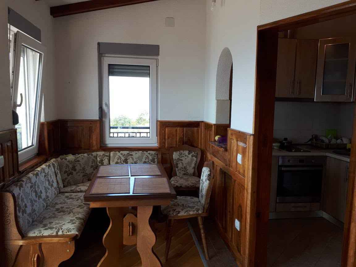Sutomore, Zagrađe'de 450 m²'lik Üç Daireli Ev - Görsel 4
