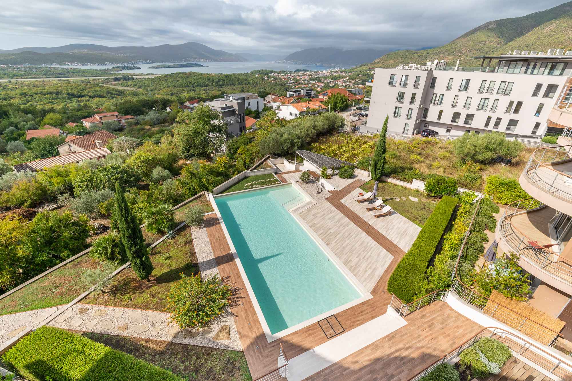 Kavaç, Kotor'da Deniz Manzaralı Lüks 3+1 Penthouse