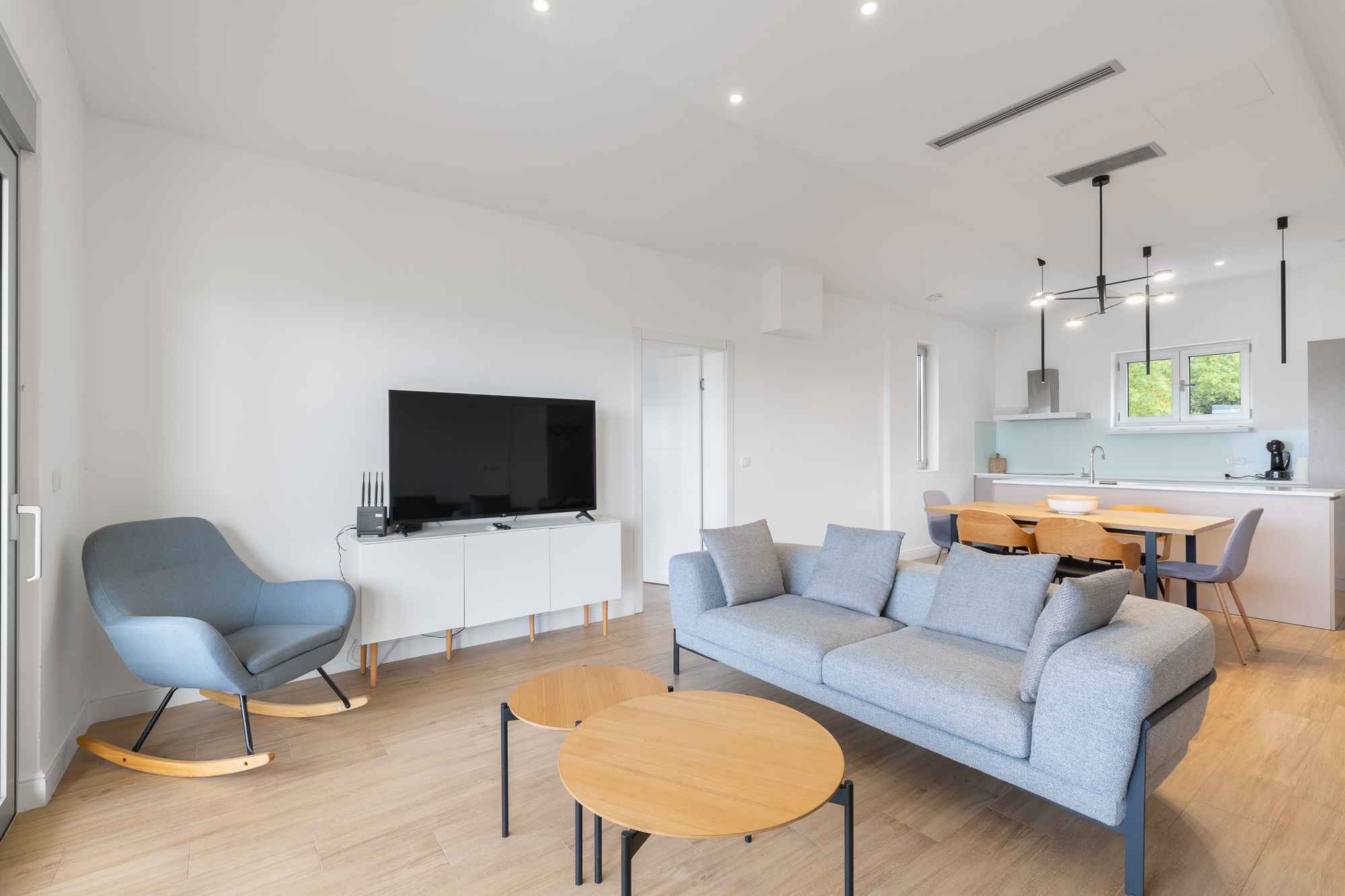 Kavaç, Kotor'da Deniz Manzaralı Lüks 3+1 Penthouse — 2