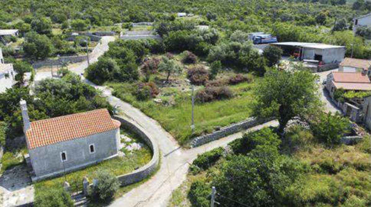 Three building plots with UTU and a ready villa project in Mrkovi, Luštica