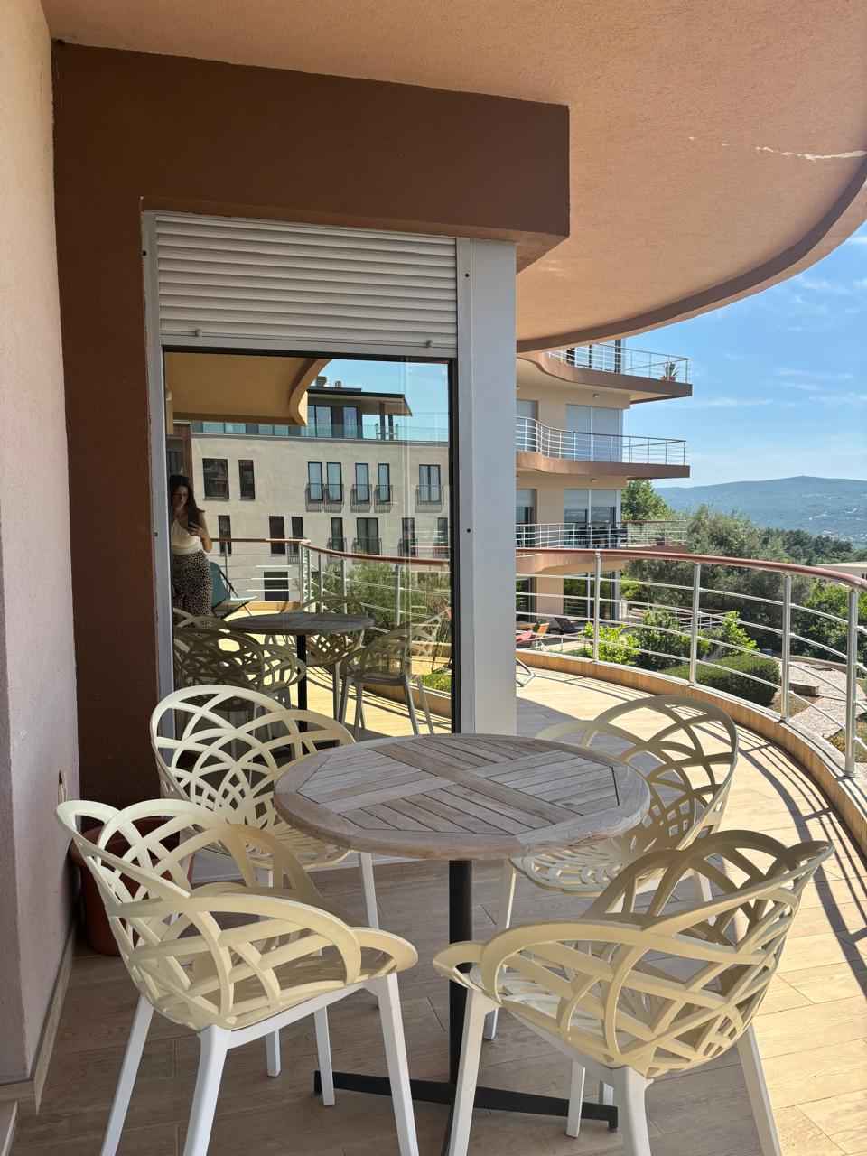 Spacious fully furnished apartment with sea view in Kavač, Kotor — 2