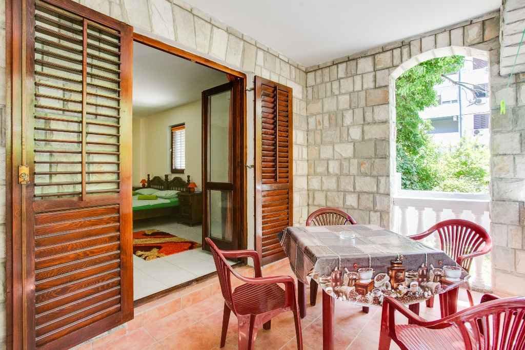 Budva'da Satılık Mini Otel