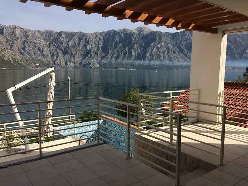 Maison moderne à Stoliv avec piscine et vue sur la mer - Image 11