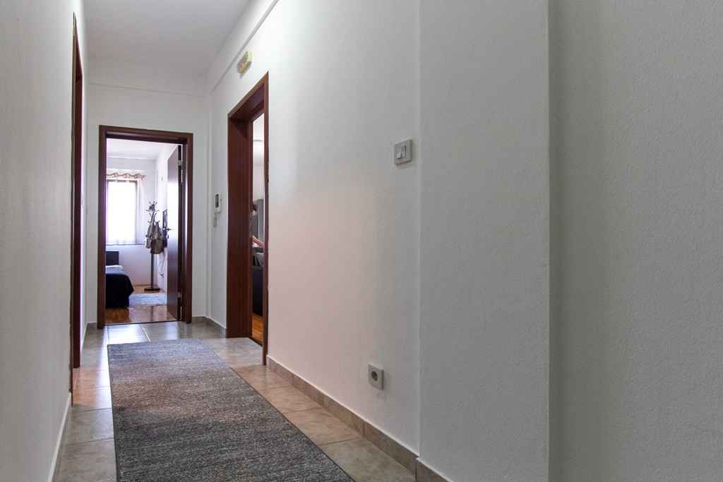Apartment in Ulcinj with sea view - Image 8