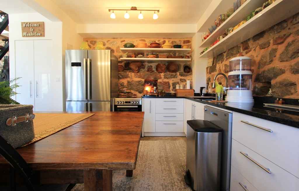 Vila u Baru sa pogledom na more i 145 m2 stambenog prostora - Slika 5
