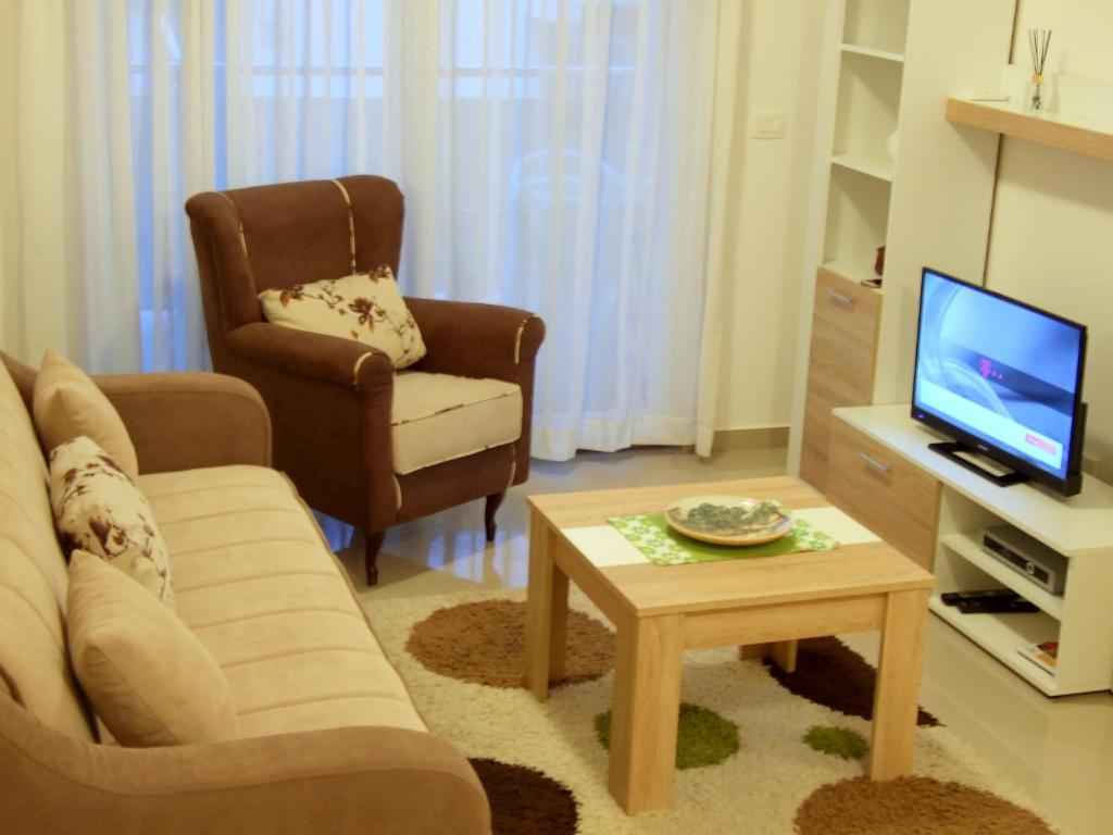 Bar Merkez'de Denize Yakın Konforlu 69 m2 Daire — 2