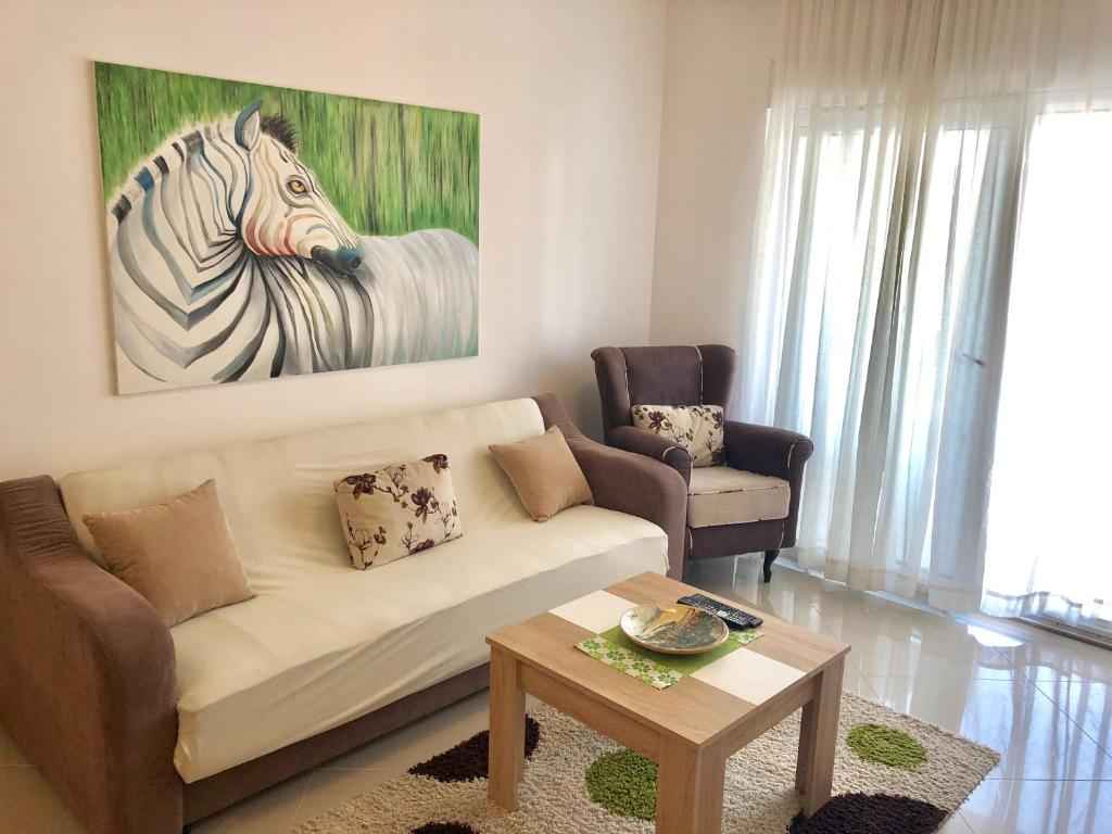 Bar Merkez'de Denize Yakın Konforlu 69 m2 Daire
