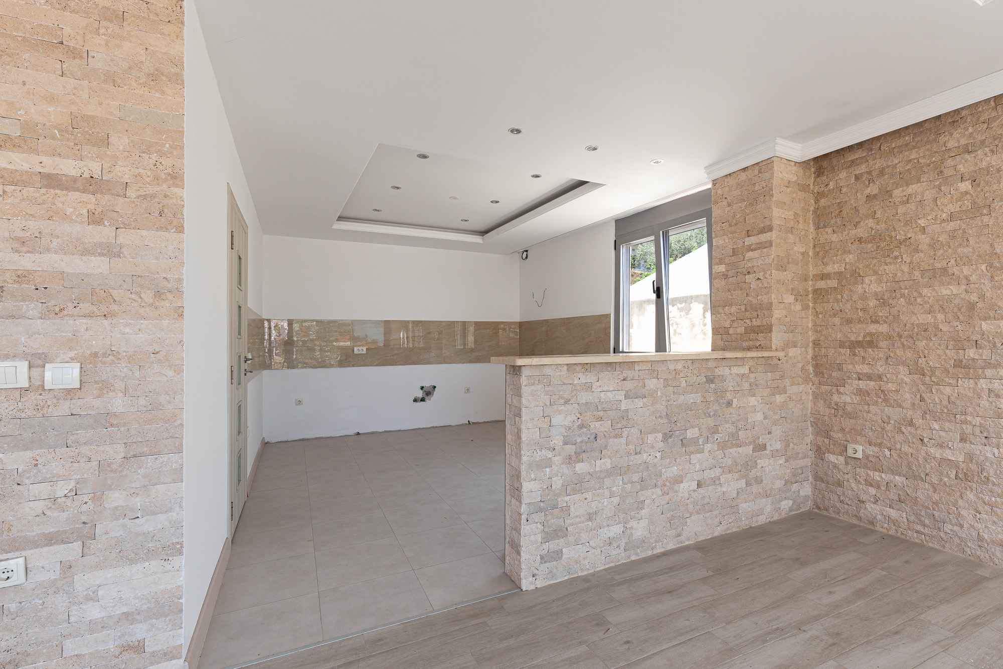 Penthouse in Ulcinj with sea view - Image 18