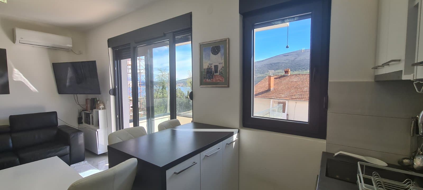 Appartement met 1 slaapkamer en zeezicht in Đenovići - Afbeelding 6