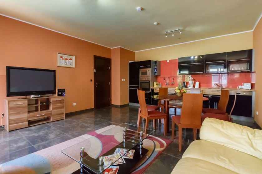 Wohnung mit 2 Schlafzimmern in einem Poolkomplex in Dobrota, 85 m2 - Bild 4