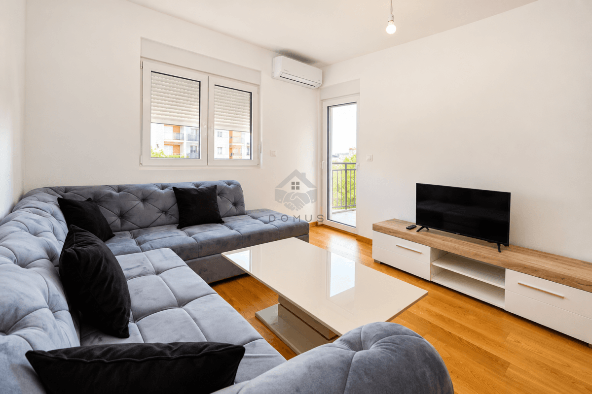 Podgorica, New City'de Kiralık Garajlı 45 m² 1+1 Daire — 2