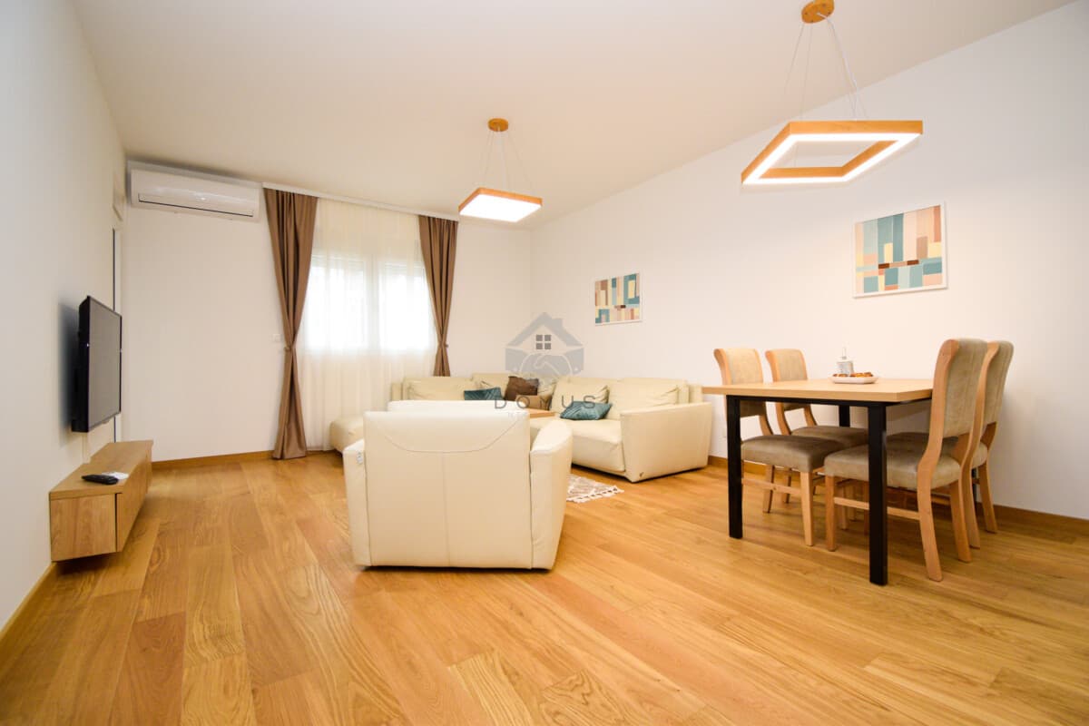 Appartamento con 2 camere in affitto di 75m2 con garage, New City, Podgorica - Immagine 1