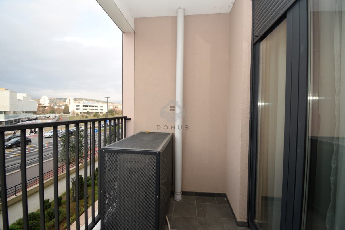 Podgorica, Atlas Capital'de Satılık Garajlı Lüks 1+1 Daire 61 m² - Görsel 11
