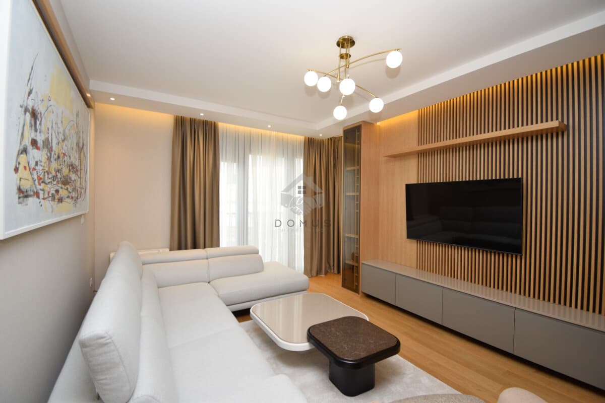 Podgorica, Atlas Capital'de Satılık Garajlı Lüks 1+1 Daire 61 m² - Görsel 2