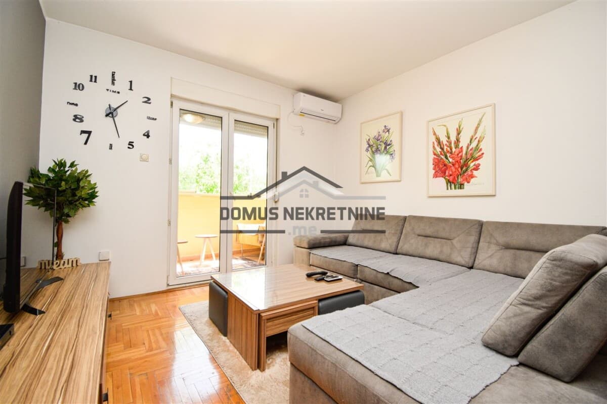 Podgorica, Krivi Most'ta Eşyalı 1+0 Daire Kiralık 45 m2 - Görsel 2