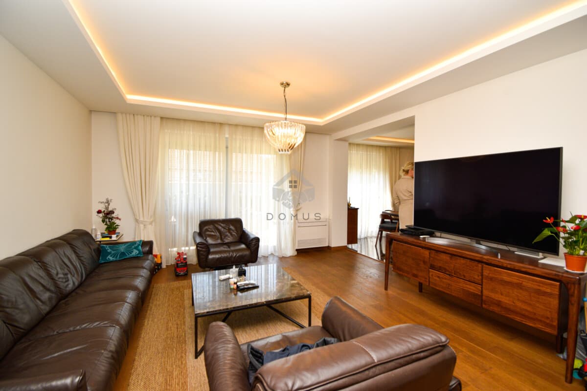 Gornja Gorica, Podgorica'da 850 m² arsa üzerinde 220 m²'lik Aile Evi - Görsel 3
