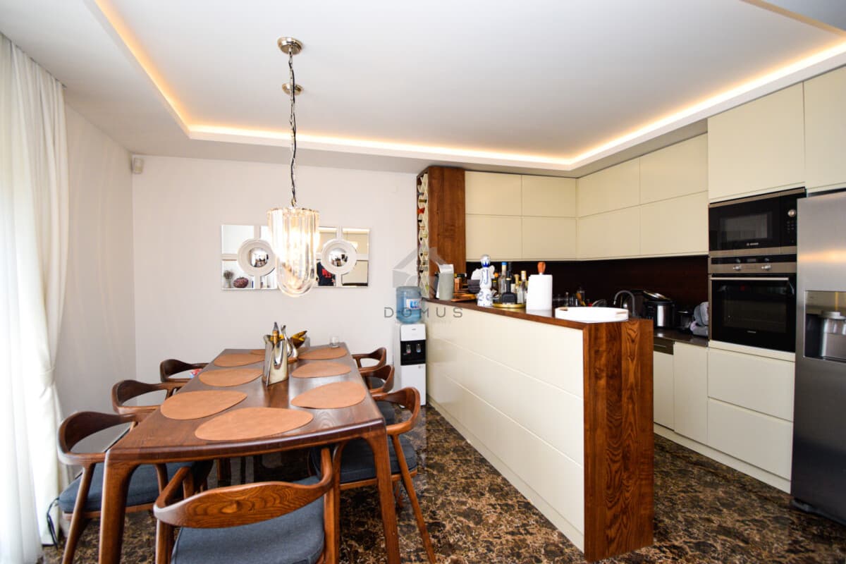 Gornja Gorica, Podgorica'da 850 m² arsa üzerinde 220 m²'lik Aile Evi - Görsel 7