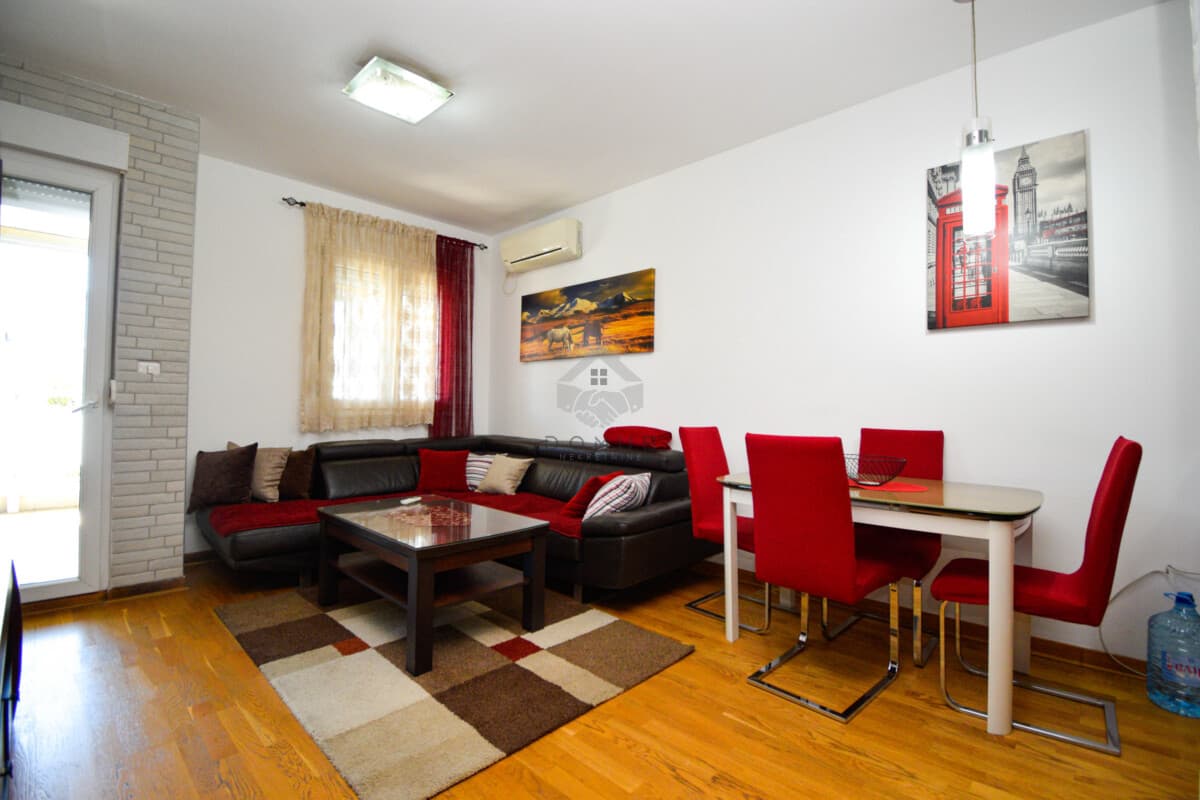 Podgorica, City Kvart'ta Kiralık 45 m² 1+1 Daire