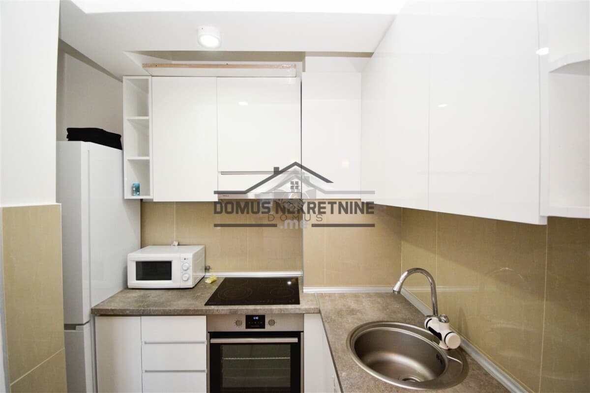 Podgorica, Vezirov Most'ta Kiralık 3 Otoparklı 70 m² 1+1 Daire - Görsel 6