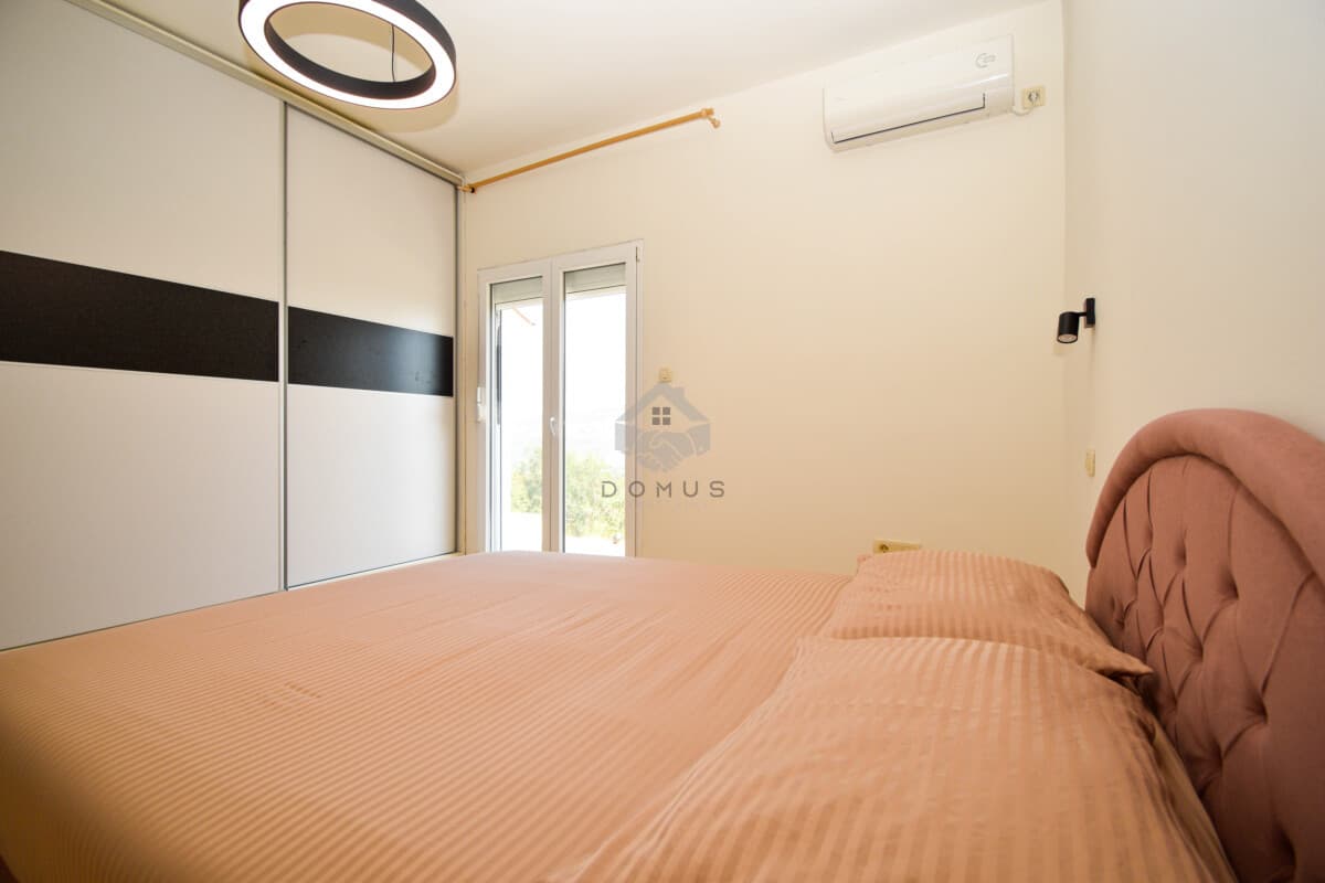Podgorica, Baloçi'de 250 m² Aile Evi, 18.000 m² Arazi - Görsel 12
