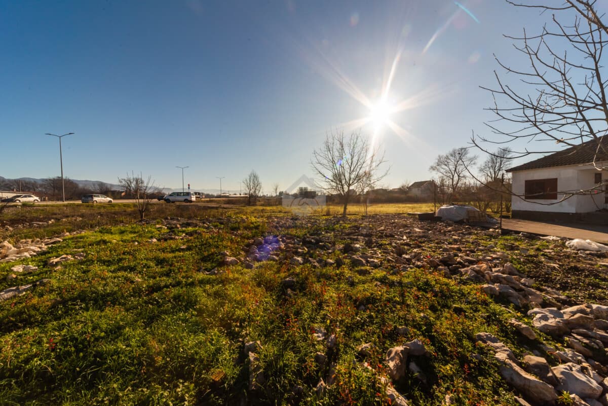 Plac 3.700m2 namijenjen industriji i proizvodnji, Danilovgrad